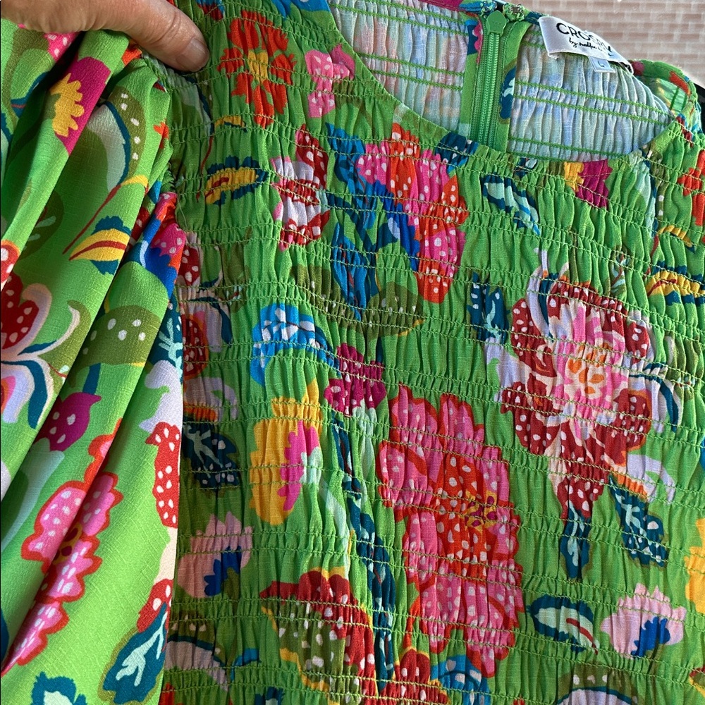 CROSBY By Mollie Burch Green Floral Smocked Puff-Sleeve Top - Picture 3 of 4